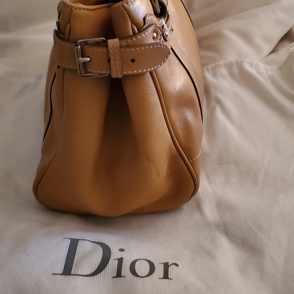 🌺🌺SOLD🌺 Vintage Christian Dior Leather Handbag - Picture 3 of 8